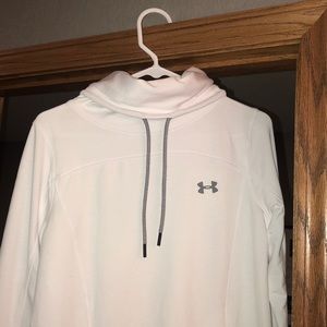 Under Armour Sweatshirt